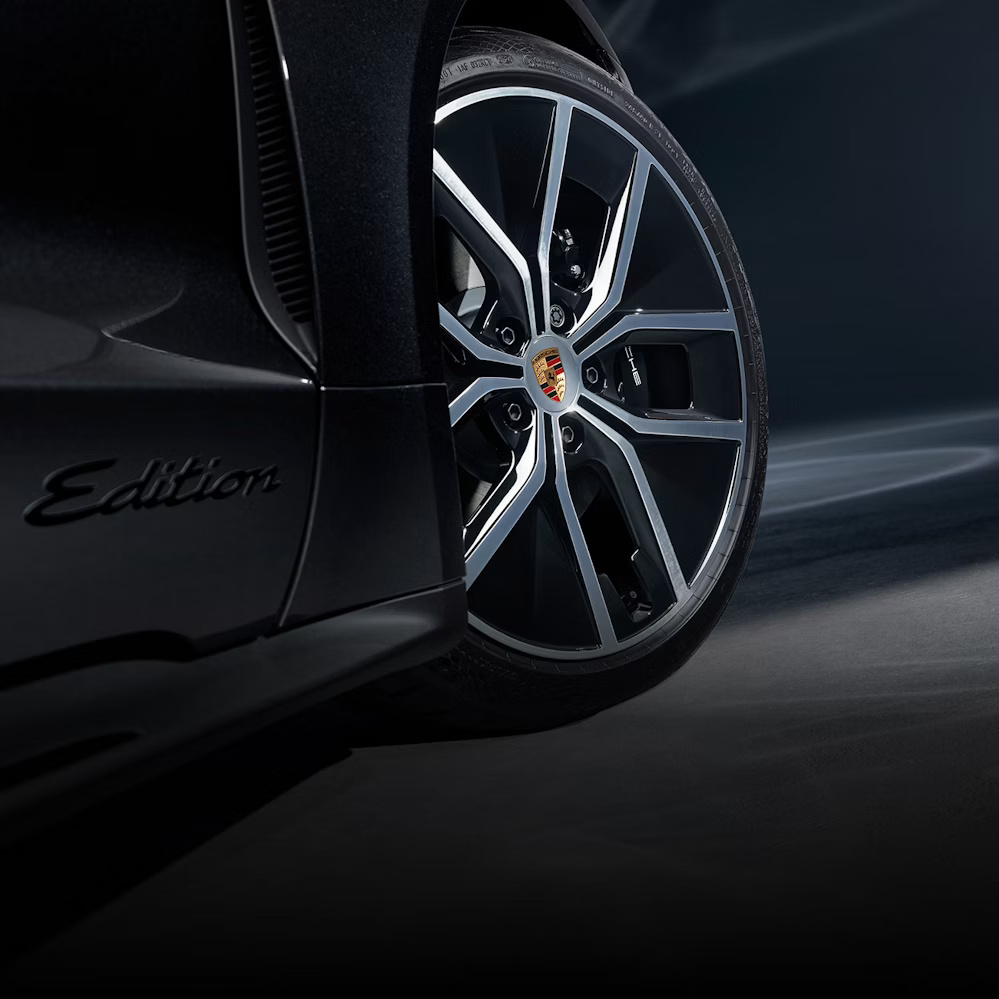 Porsche Taycan 4S Black Edition: Stealth Luxury Meets Electric Power